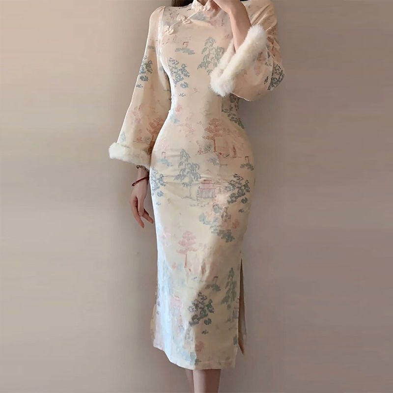 大碼新中式輕國風改良旗袍印花連衣裙女秋冬復古優雅收腰盤扣長裙