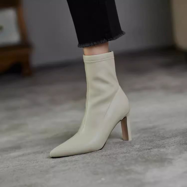 白色短靴女高跟年秋冬新款粗跟皮面裸靴尖头弹力瘦瘦靴优雅