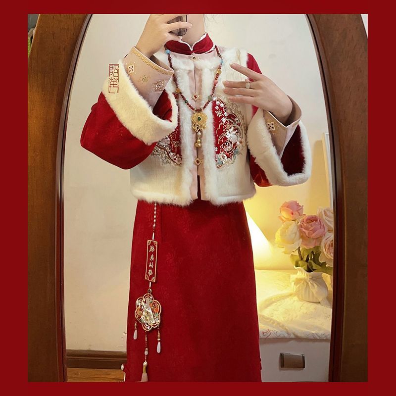 新中式女装中国风改良旗袍汉服冬季敬酒服红色连衣裙马甲套装秋冬