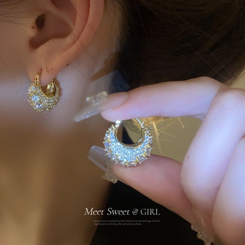 金色耳扣女高級感精緻氣質耳環輕奢小眾設計感新款時尚法式耳飾