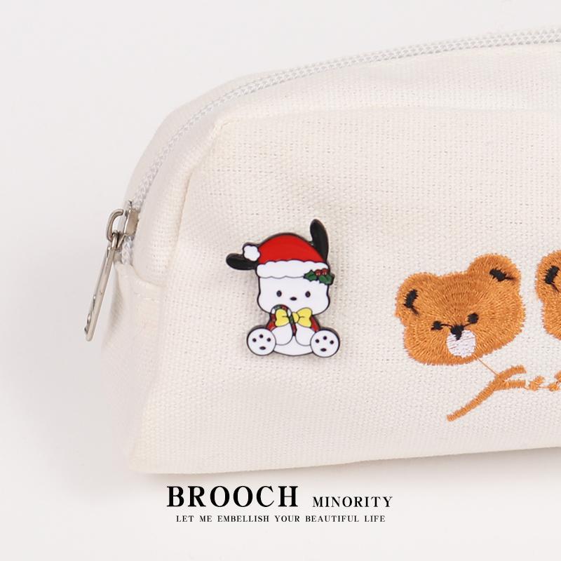 Christmas Cinnamon Dog Kurome Brooch Cute Metal Badge Sweater Accessories Pin Bag Decoration Accessories