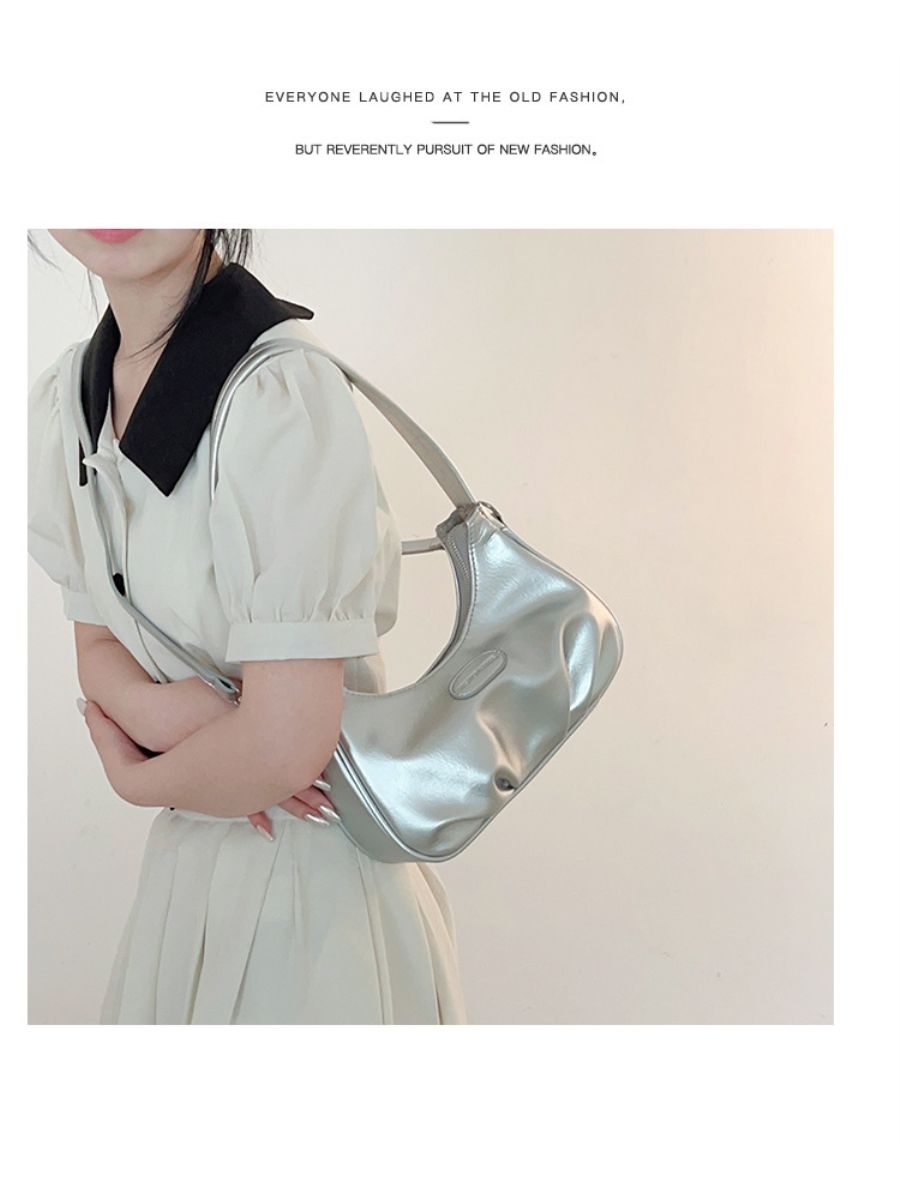Niche texture silver bag for women  new trendy autumn shoulder crossbody bag high-end armpit crescent bag