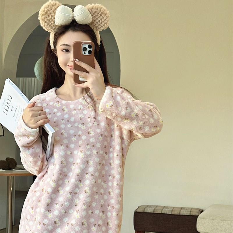 新款秋冬季睡衣女軟綿綿甜美可愛雲朵絨加厚保暖法蘭絨家居服套裝