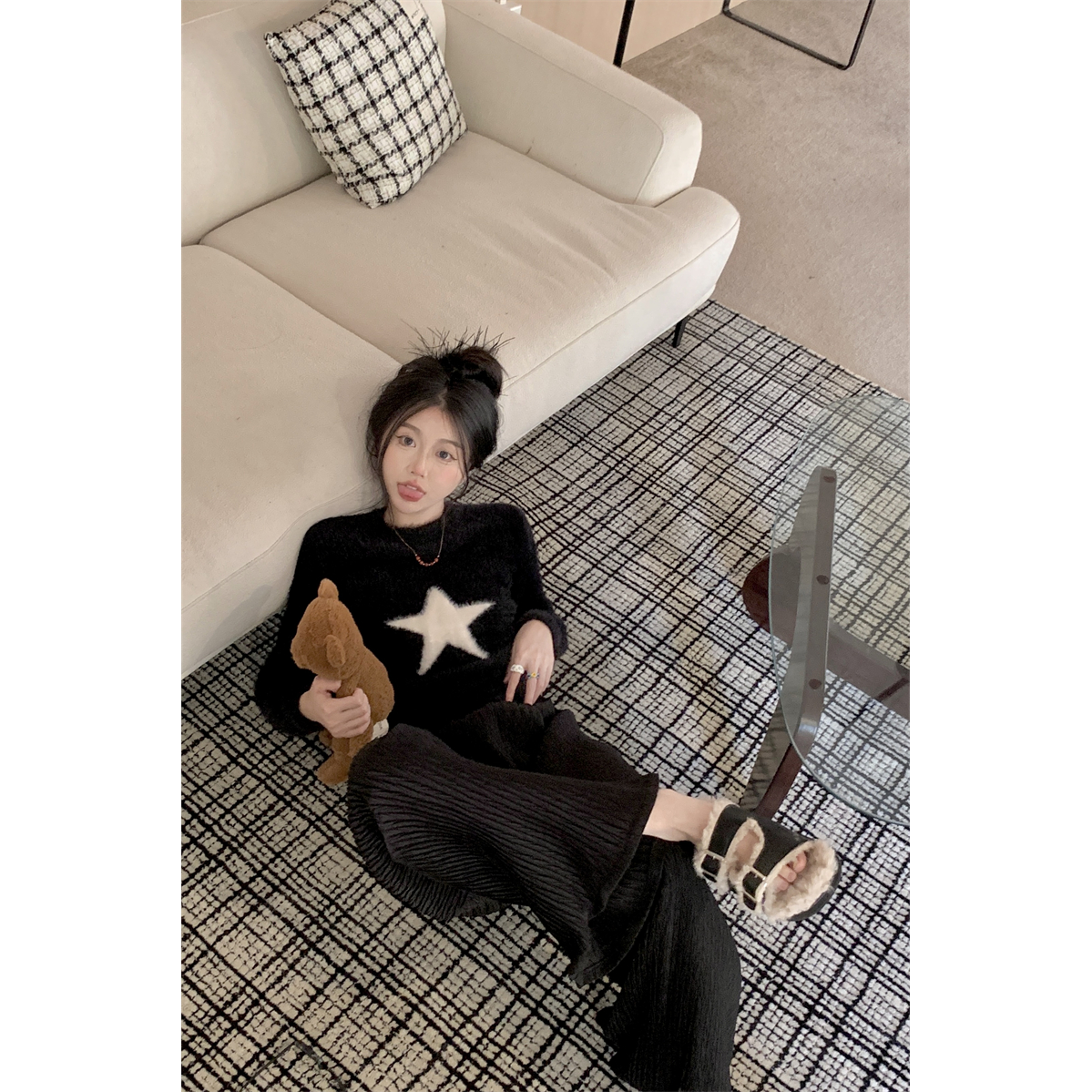 毛絨絨星星黑色毛衣女秋冬軟糯短款套頭針織衫內搭外穿超好看上衣