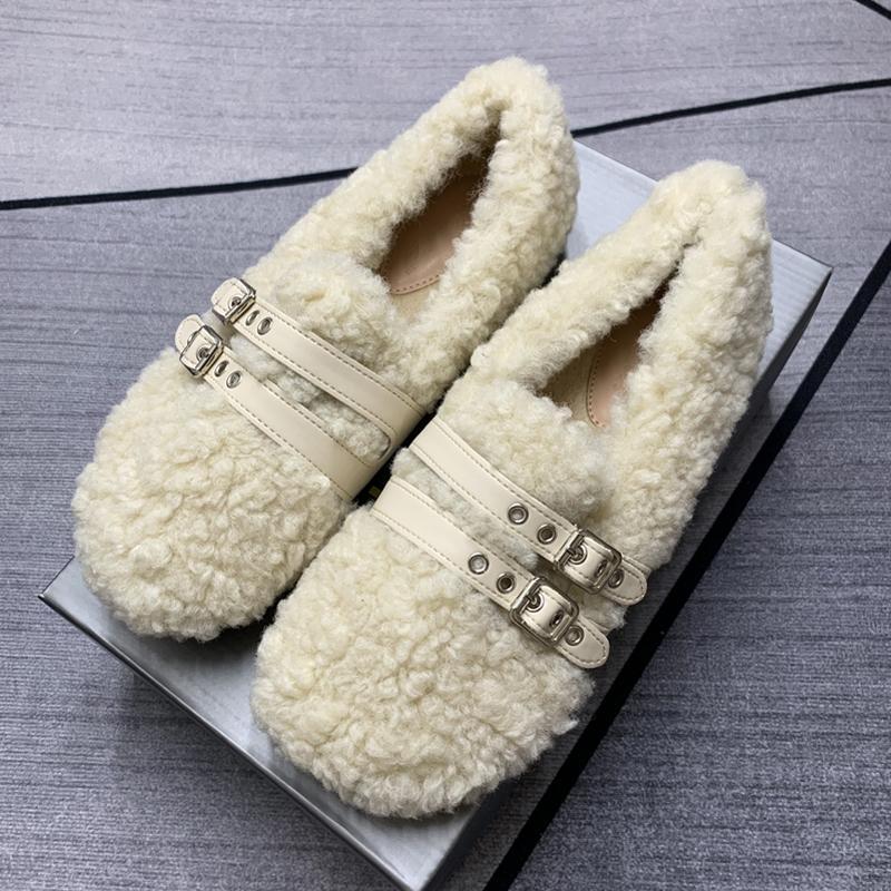 Furry shoes for women, winter outer wear, plus velvet single shoes, fairy style fashionable lazy slip-ons, warm beanie loafers