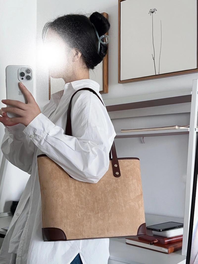 Autumn and winter fashionable casual large-capacity bag  new simple and stylish commuter bag portable retro shoulder bag for women