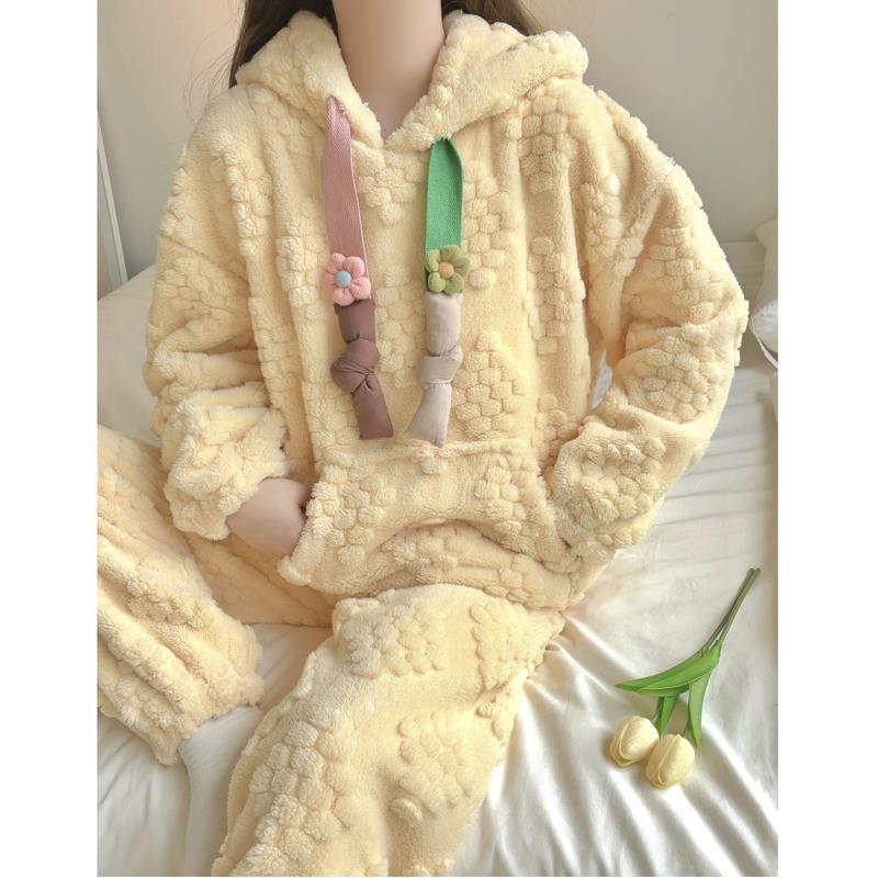珊瑚絨睡衣女秋冬季2023新款加絨加厚保暖連帽可愛黃色家居服套裝