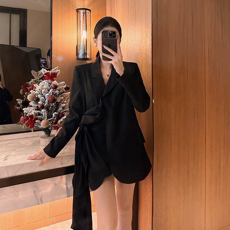 Fashionable and high-end black suit, spring and autumn lace-up design, niche loose, casual and versatile mid-length suit