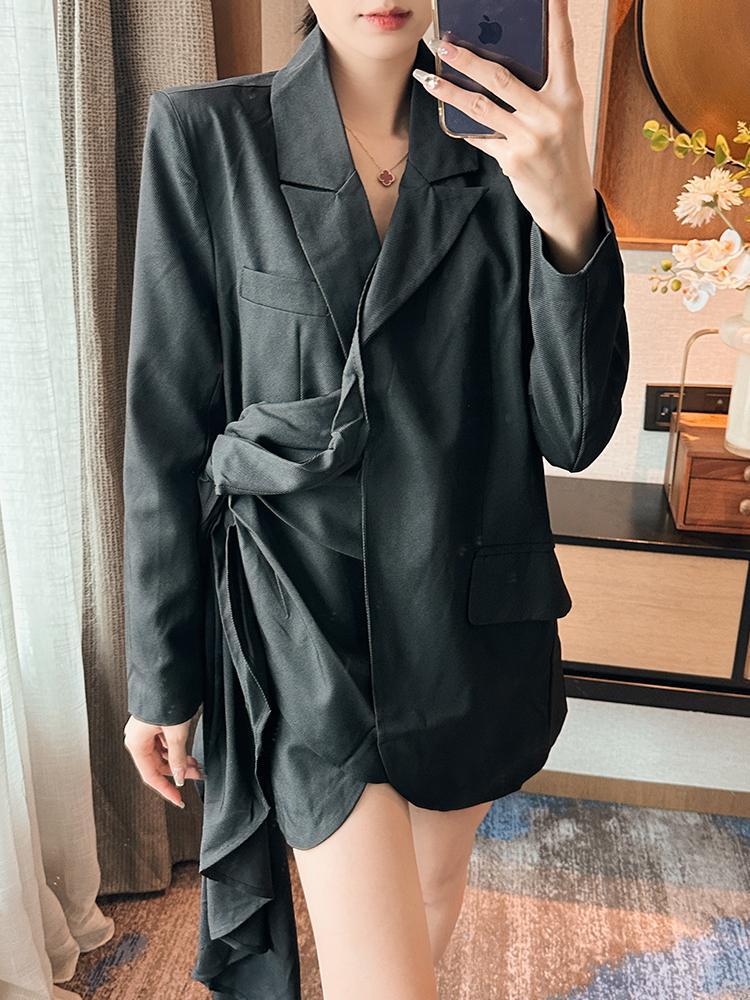 Fashionable and high-end black suit, spring and autumn lace-up design, niche loose, casual and versatile mid-length suit