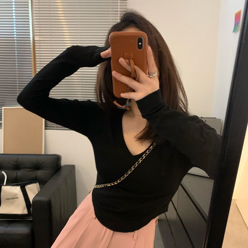 V領顯瘦長袖T恤女秋季新款修身內搭打底衫短款氣質正肩純棉上衣