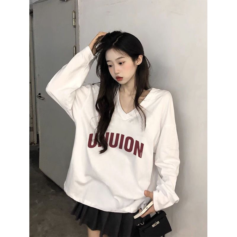 白色長袖V領疊穿常規款純棉t恤女上衣秋季休閒簡約寬鬆百搭打底衫