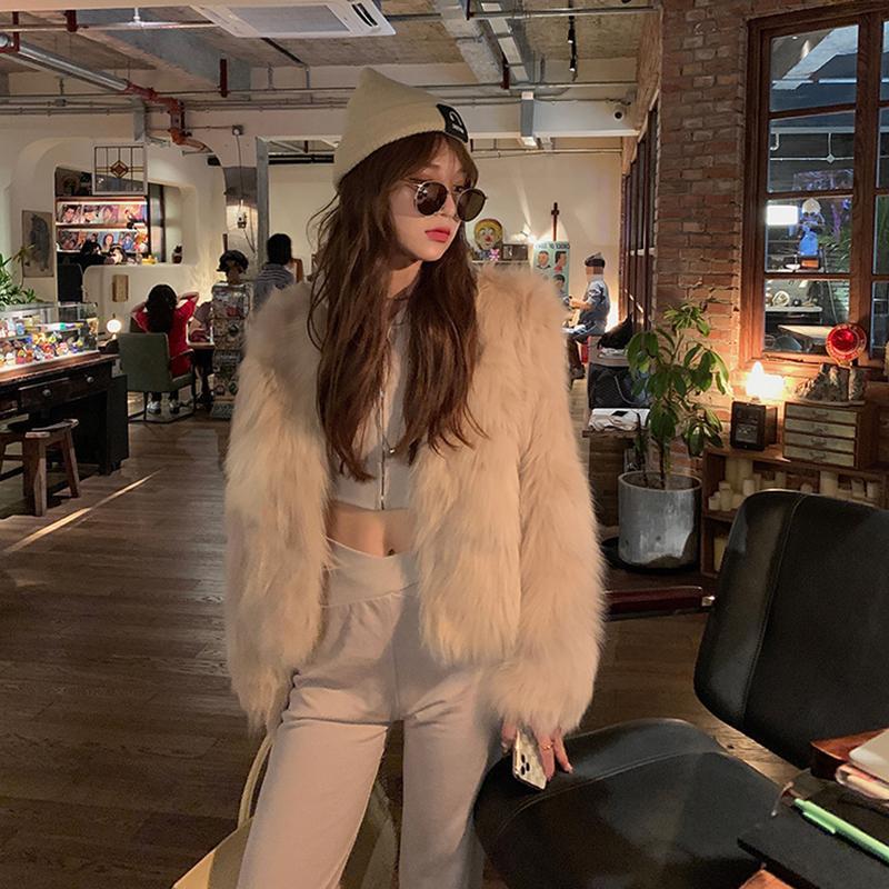 2023 new imitation mink young coat women's winter short thickened V-neck net red fur coat looks slim