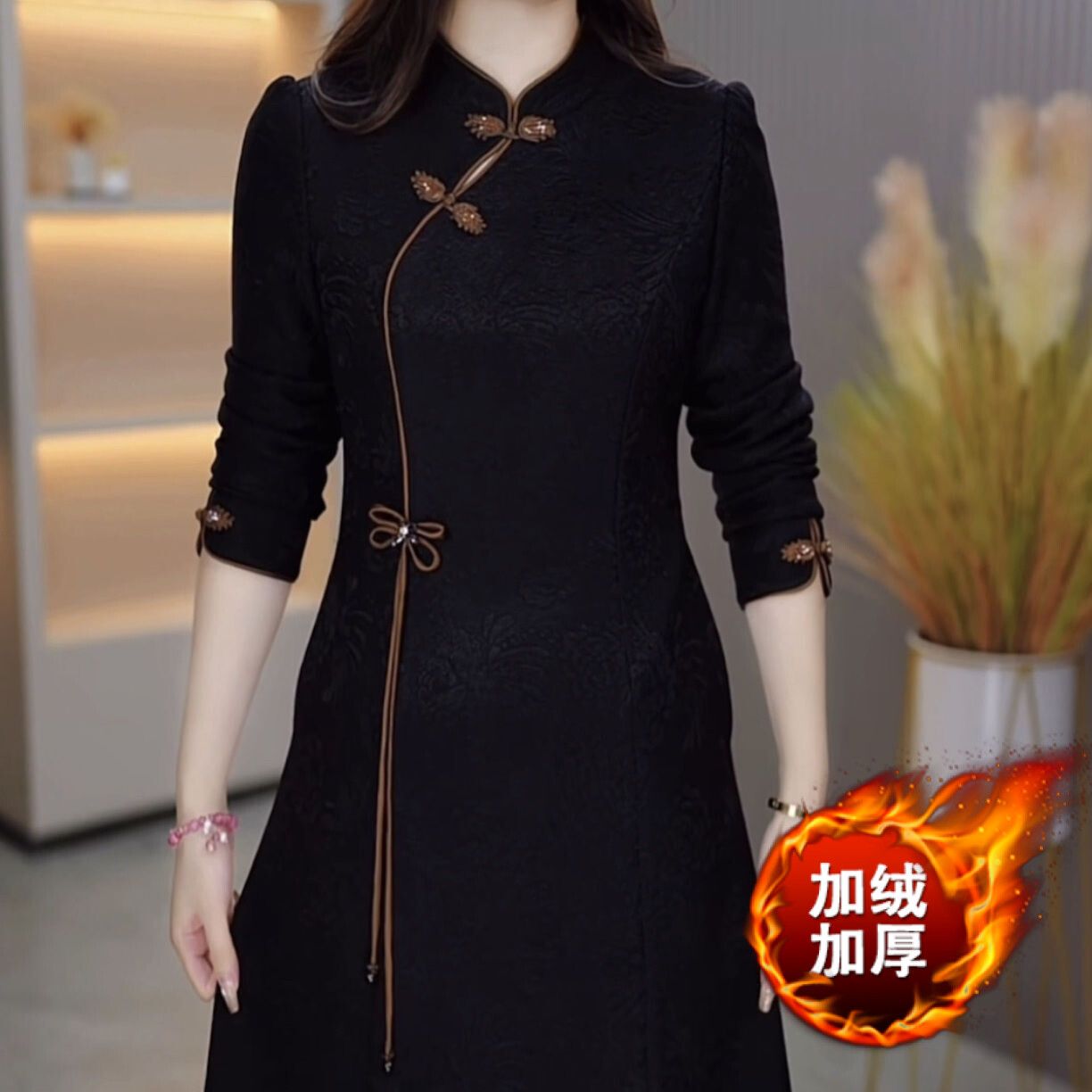加絨加厚帛萊精紡提花刺繡連衣裙2023新款冬季女裝改良版旗袍裙子