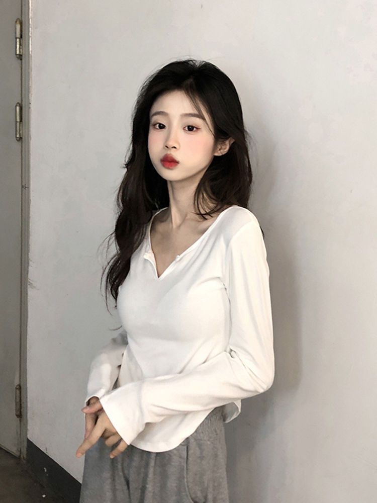 純欲風辣妹V領長袖T恤女裝秋季2023新款白色修身顯瘦內搭打底上衣