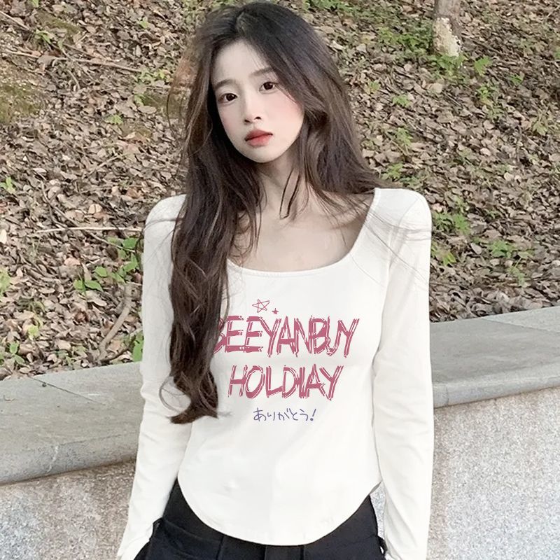 純欲甜辣方領T恤女秋冬裝新款內搭長袖短款打底衫白色氣質上衣女