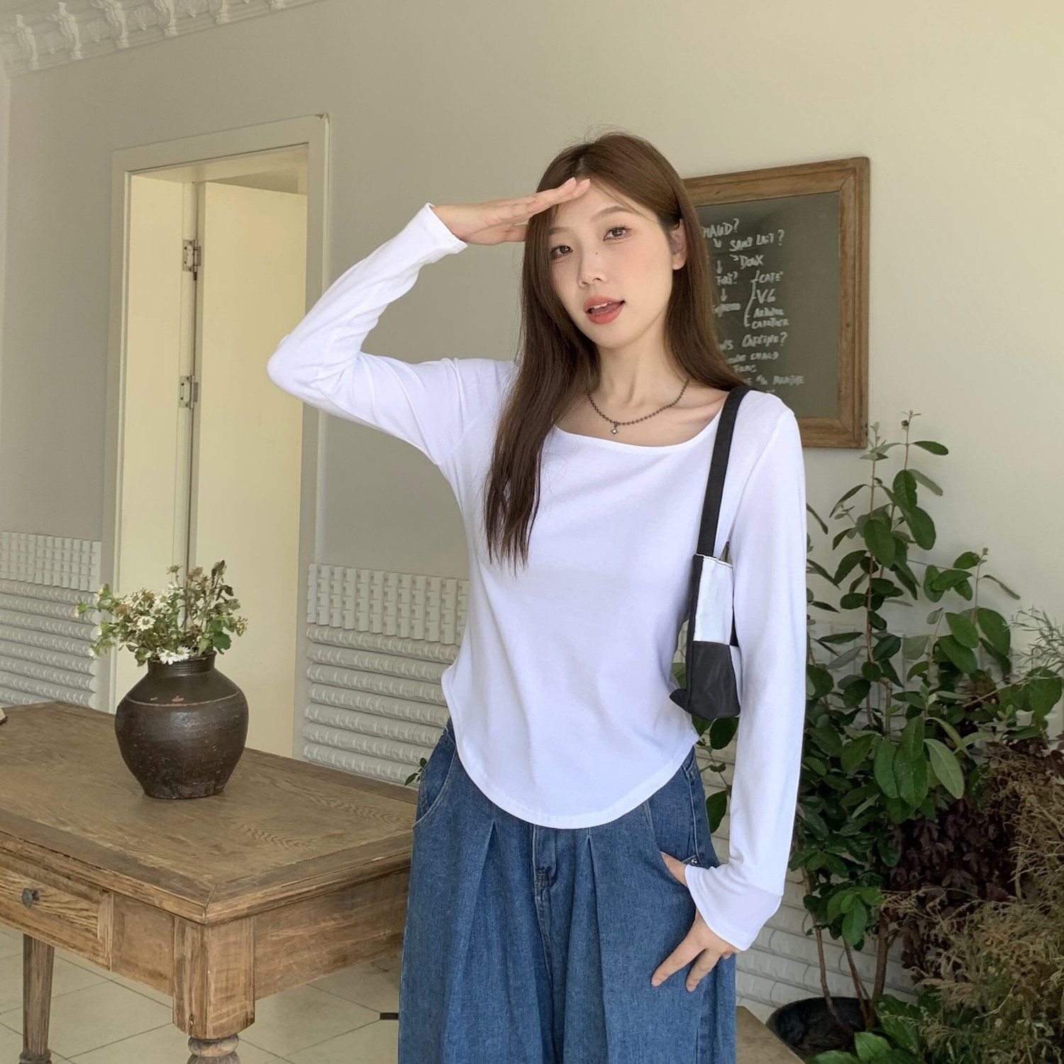 設計感小眾正肩不規則方口領長袖T恤女春秋辣妹短款高腰修身上衣