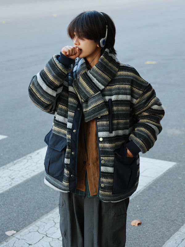 Korean trendy 2023 winter reversible collarless cotton clothing Japanese retro striped thick woolen clothing for men with scarf