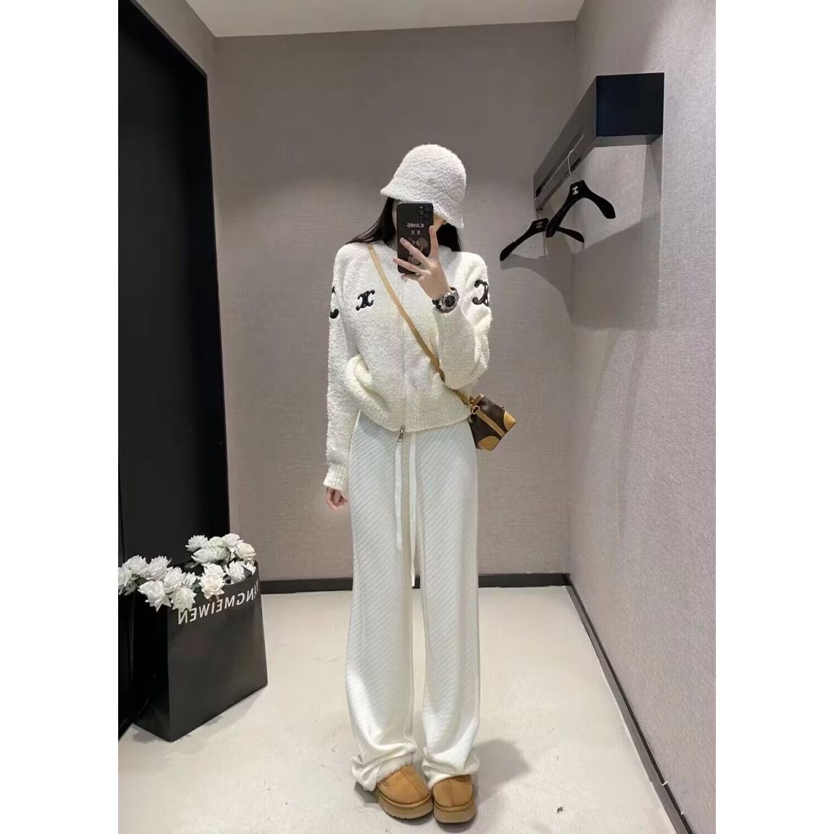凱旋門刺繡針織衫毛衣女2023秋冬新款小香風寬鬆氣質拉鏈開衫外套
