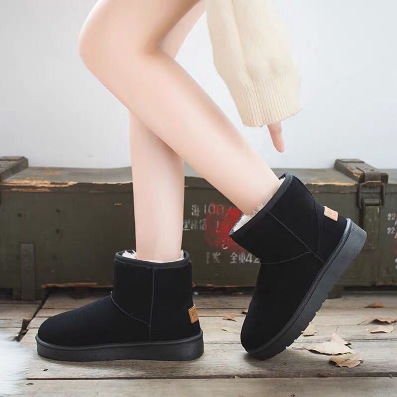 雪地靴女短筒新款冬季雪地棉鞋加绒加厚面包鞋防滑保暖女靴子