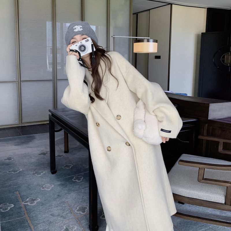 燕麥色呢子大衣女中長款高級感秋冬新款赫本風小個子加厚毛呢外套