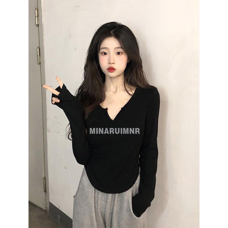 純棉正肩長袖小v領t恤女新款秋季弧形下擺純欲風修身辣妹上衣ins