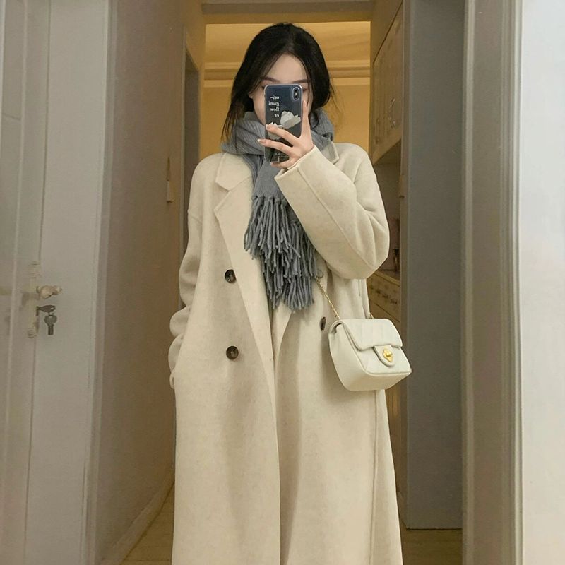 赫本風燕麥色毛呢外套女中長款秋冬新款高級感小個子加厚呢子大衣