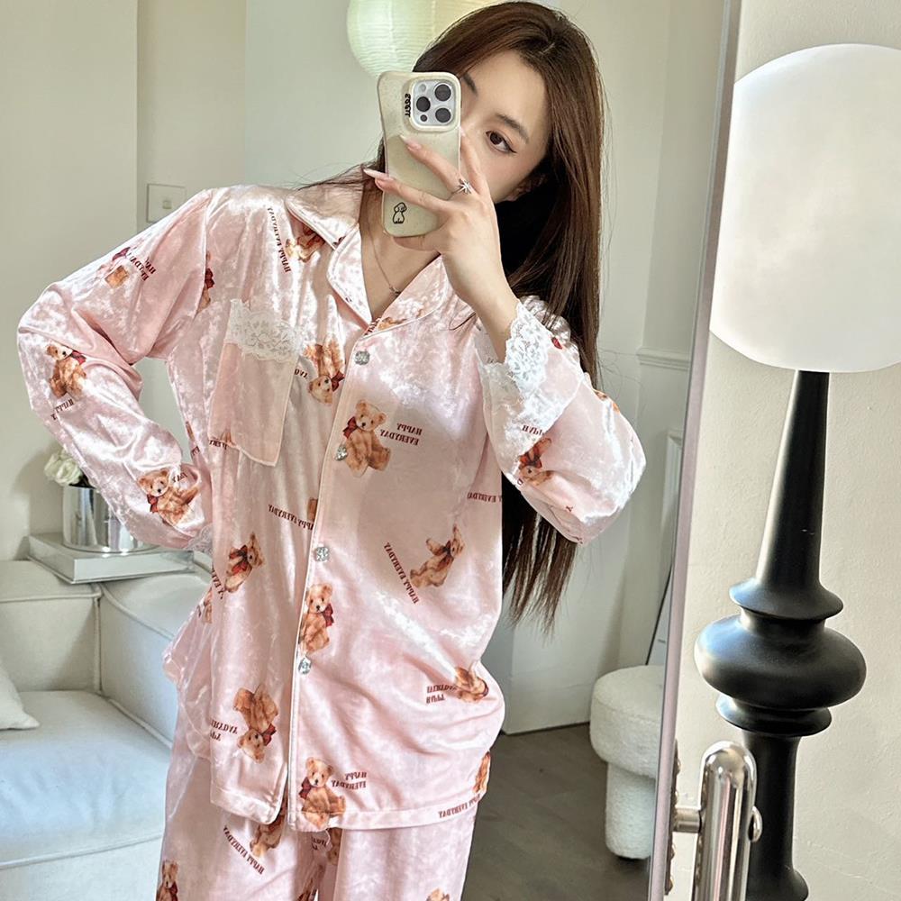 可愛小熊翻領金絲絨睡衣女秋冬季套裝蕾絲花邊鑽石絨家居服可外穿
