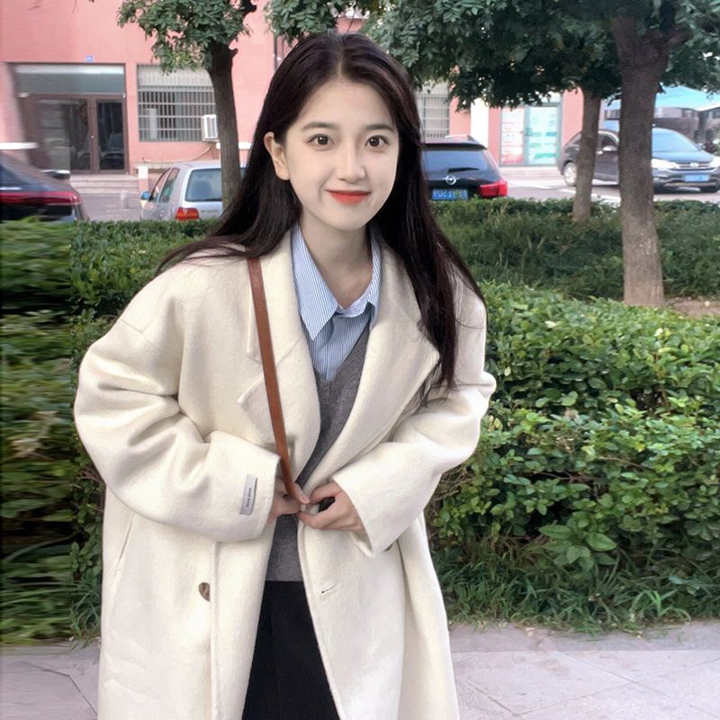 赫本風燕麥色呢子大衣女小個子2023秋冬新款高級感中長款毛呢外套