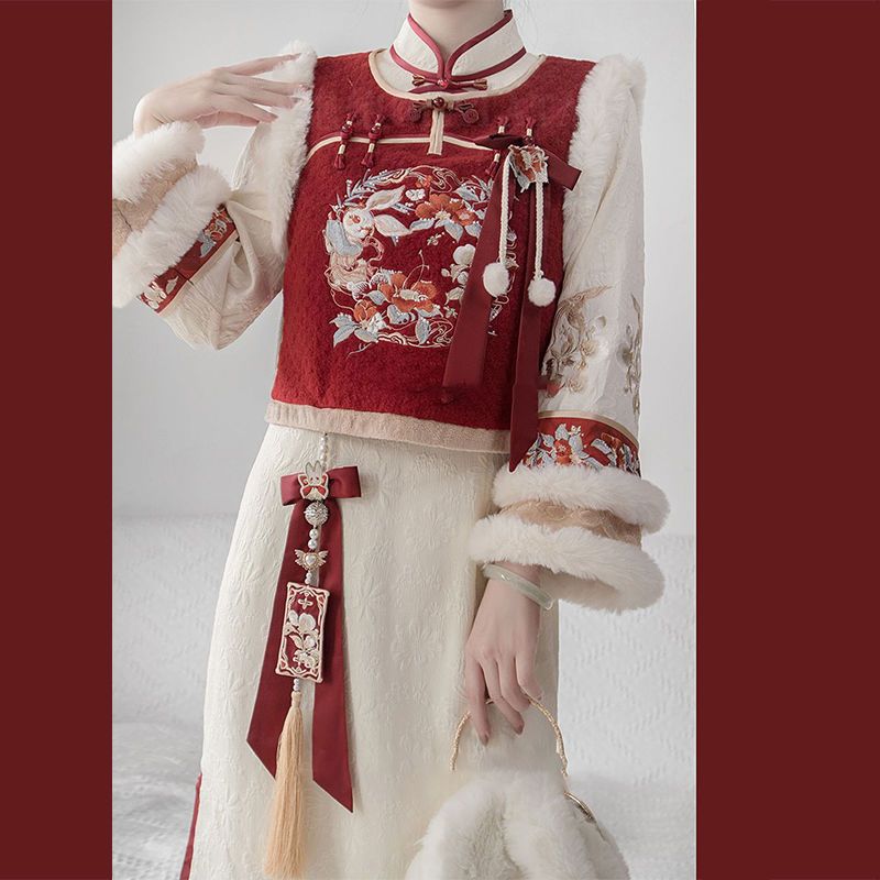 国潮中式新年拜年服冬季刺绣红色马甲改良修身旗袍套装连衣裙