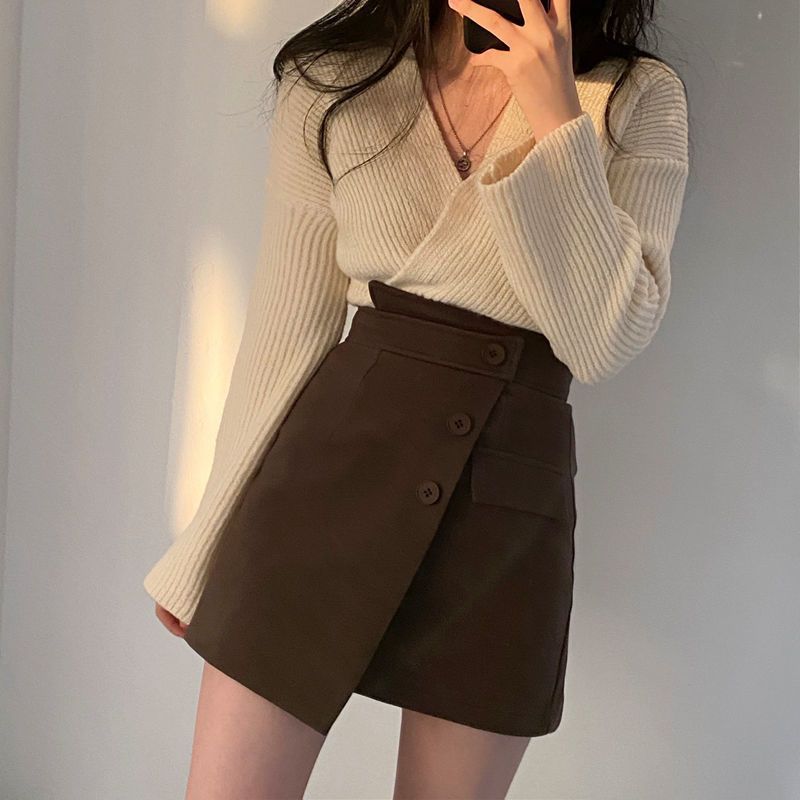  new autumn retro high-waisted irregular shorts skirt + knitted sweater outer wear versatile two-piece winter set