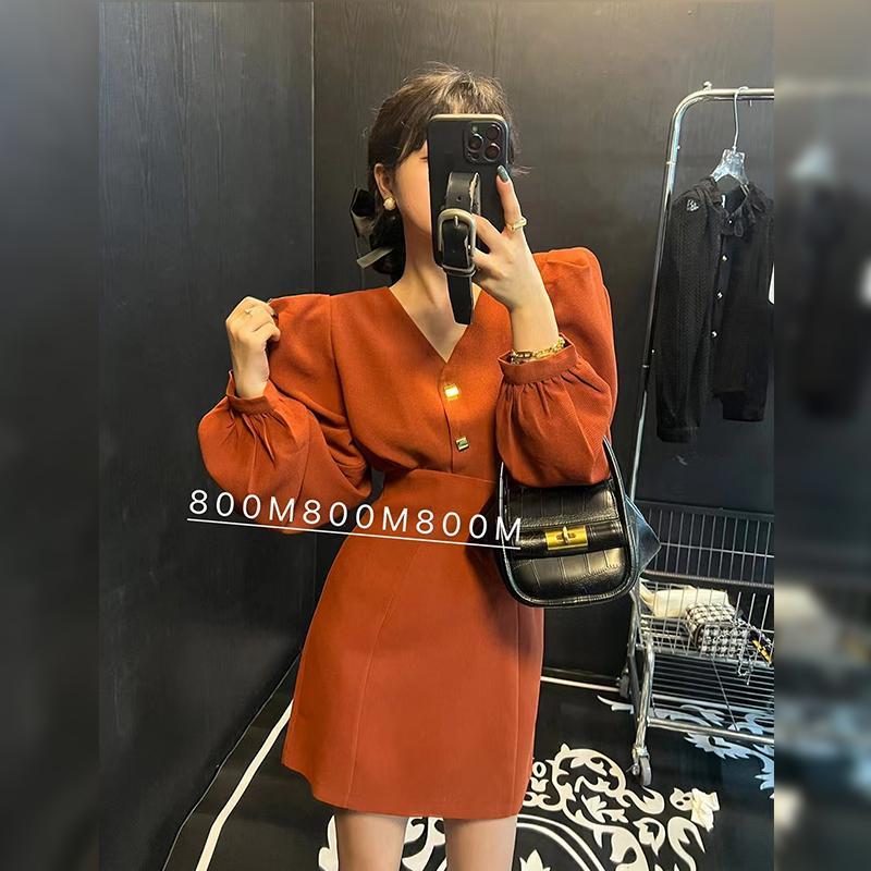 高級感復古小洋裝套裝裙女秋冬新款法式小眾設計感襯衫半裙兩件套