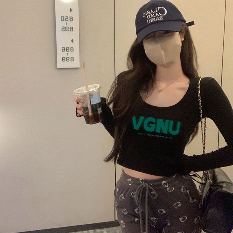 純欲風辣妹u領長袖t恤女秋季高腰露臍黑色內搭打底衫修身短款上衣