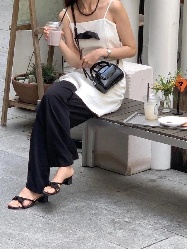 韩国潮牌时尚女包2023新款手提小包可爱迷你通勤小方包斜挎包包女