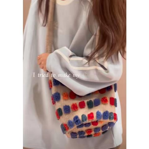 Winter Dopamine Series Plush Bucket Bag 2023 Korean Colorful One-Shoulder Crossbody Bag Casual and Versatile Tote Bag