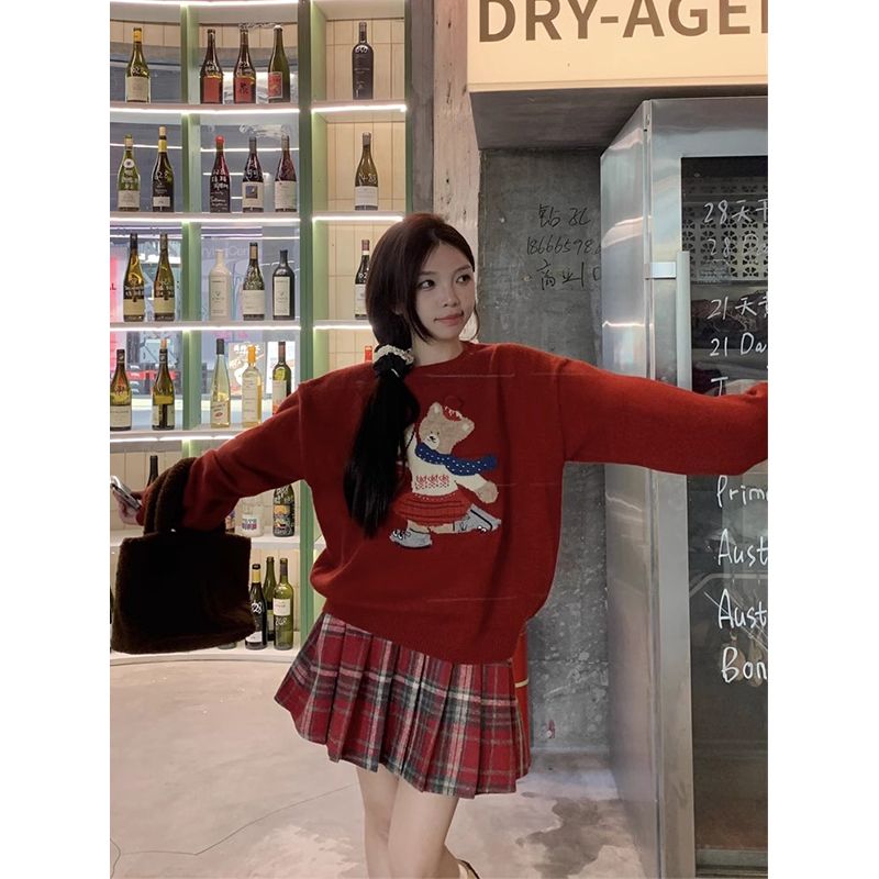 New Year's Christmas Bear Sweater Women's Autumn and Winter New Sweet Design Red Soft Waxy Long Sleeve Knitted Top