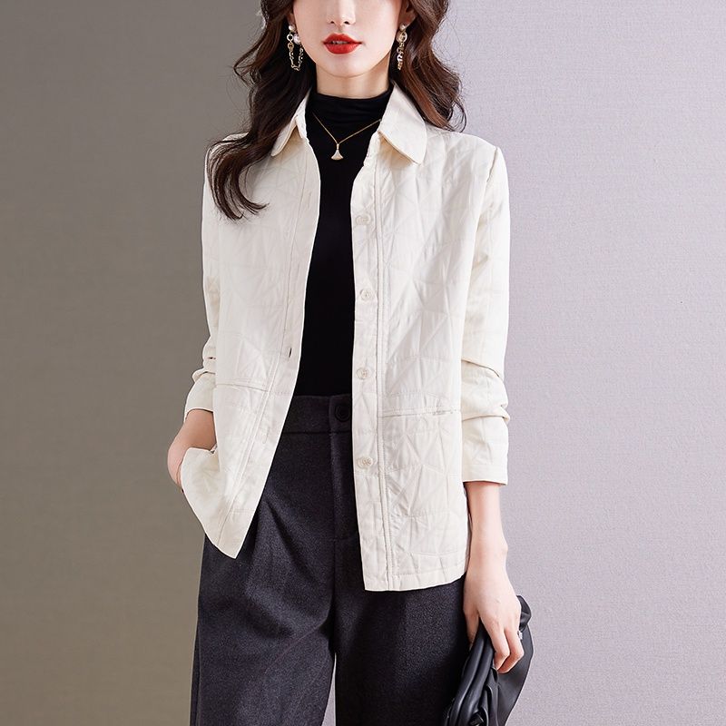 Lapel short coat for women 2024 spring and autumn new style 40 and 50 year old middle-aged mother style jacket fashion open top trendy