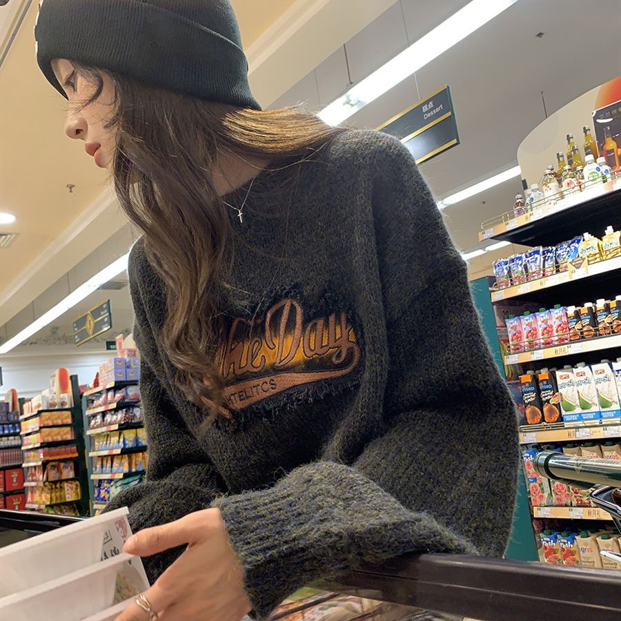 美式復古字母印花套頭毛衣女秋冬新款寬鬆百搭加厚保暖針織衫上衣