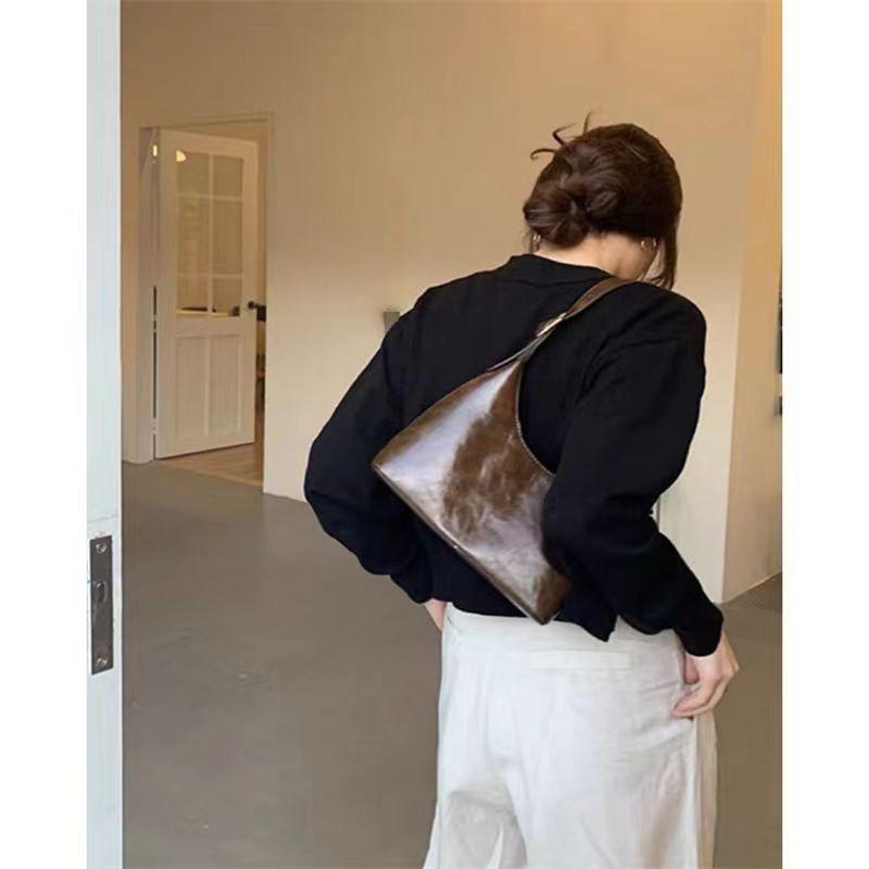 时尚通勤腋下包包潮2023新款小众设计纯色百搭手提包高级法式小包