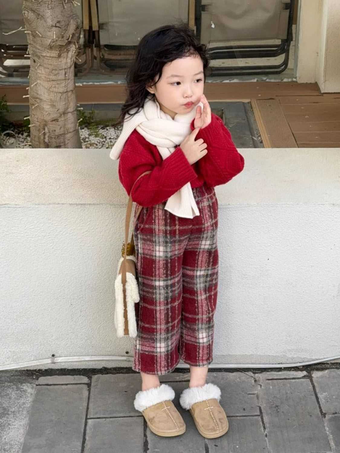Korean children's clothing 2023 autumn and winter new style Christmas and New Year red knitted sweater baby girl western style plaid straight pants