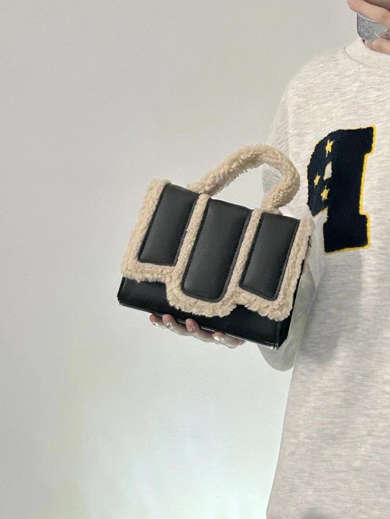 2024 new autumn and winter lamb wool handbags, personalized, fashionable and versatile small square bags, ins style niche crossbody bags for women