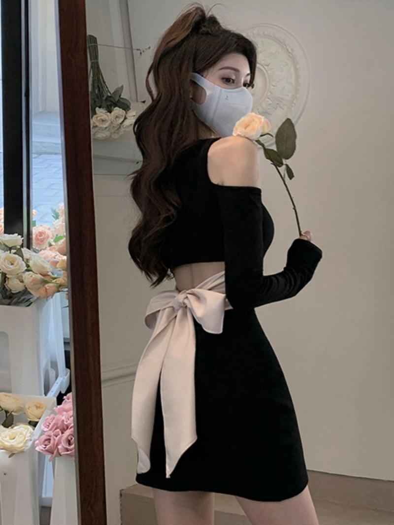 純欲風辣妹蝴蝶結連衣裙女秋季新款設計感露肩修身包臀短裙子