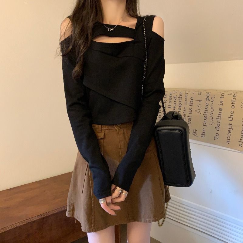 春秋裝新款不規則設計感長袖t恤女純欲風大碼顯瘦露肩氣質上衣服