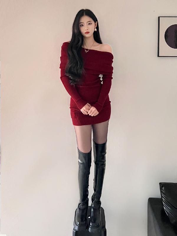 Red Christmas clothing one-shoulder dress for women in autumn and winter high-end New Year's shirt hip-hugging skirt