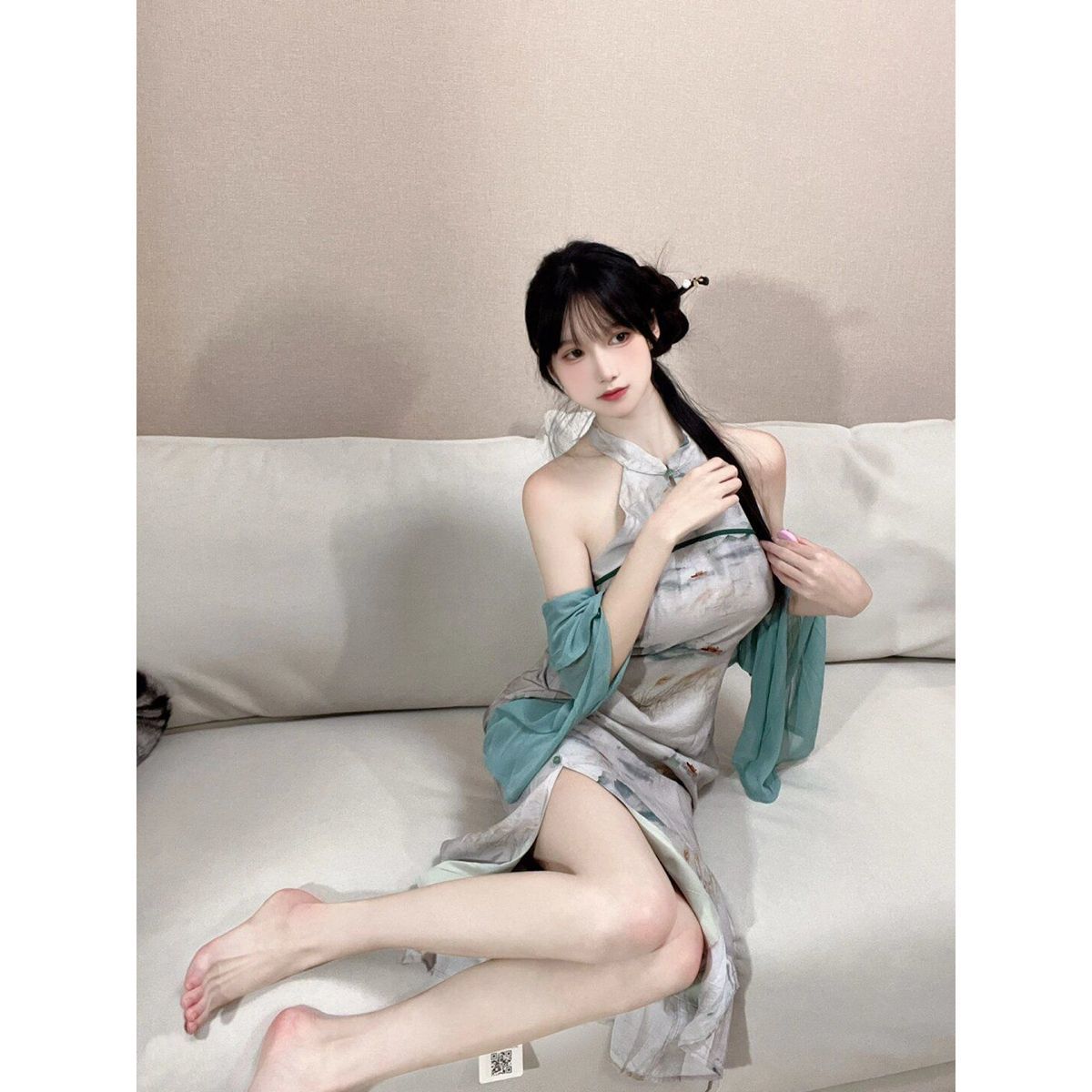 新中式掛脖年輕款復古改良旗袍連衣裙女氣質收腰顯瘦長裙開衫套裝