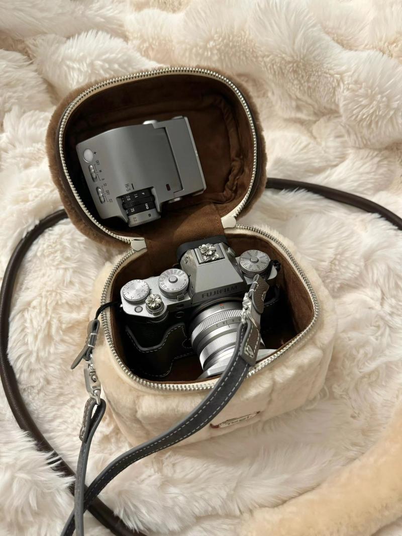 Winter Plush Box Bag 2024 Trendy High-Quality Texture Niche Contrast Color Handbag Cute Versatile Shoulder Bag