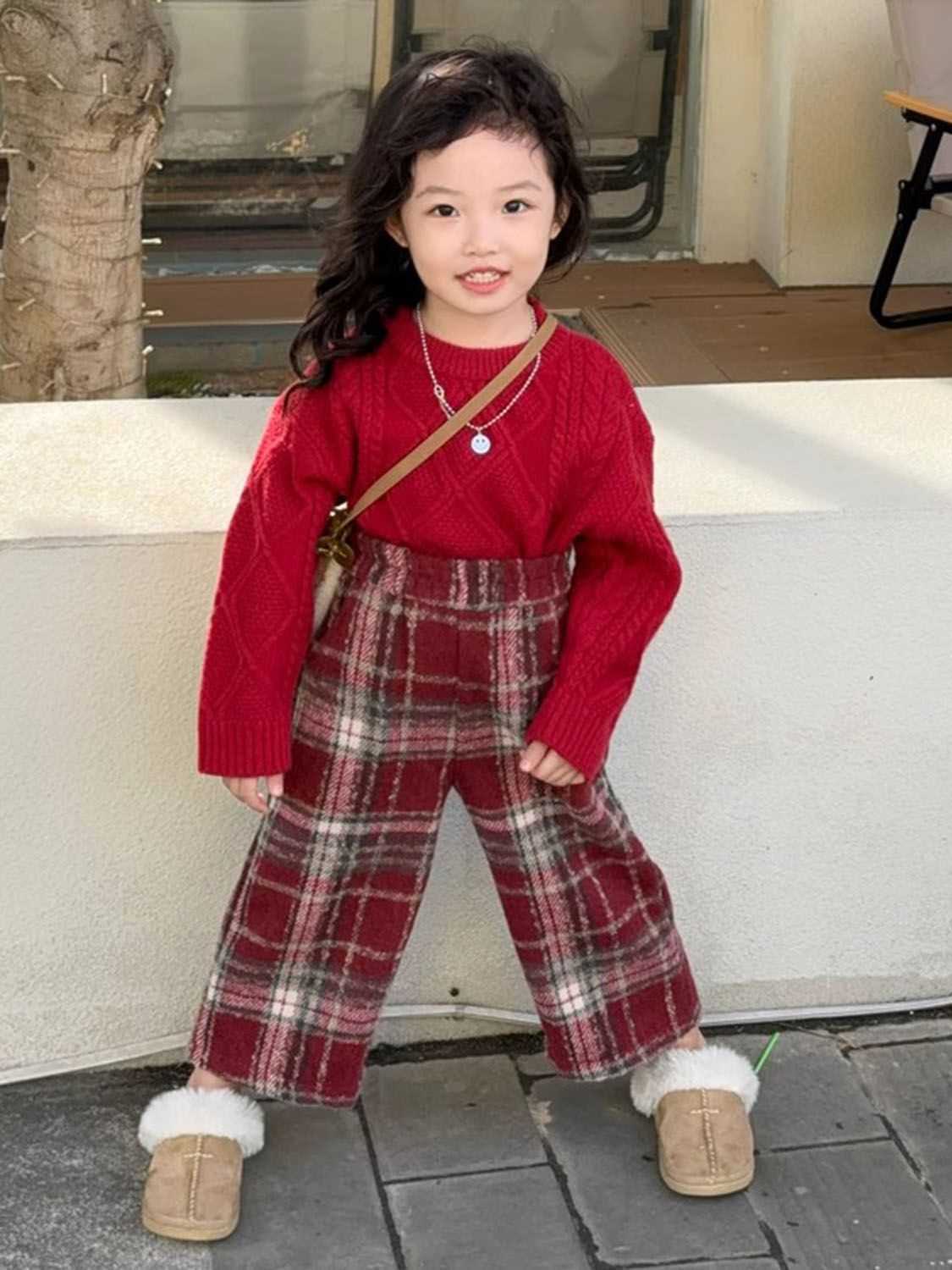 韩国童装2023秋冬新款圣诞新年红色针织毛衣女宝宝洋气格子直筒裤
