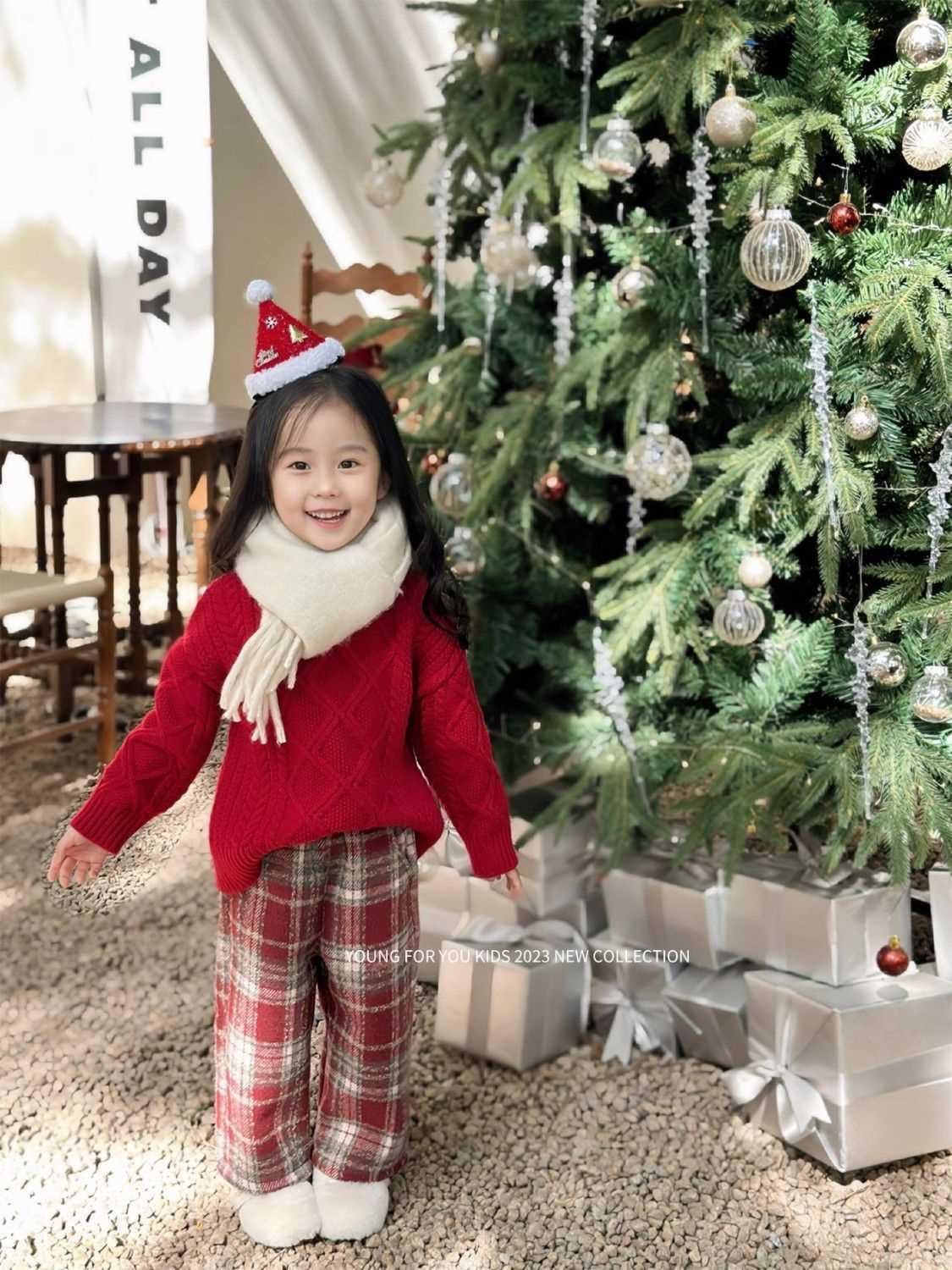 韩国童装2023冬季新款红色针织毛衣女宝宝加绒红色格子直筒裤潮