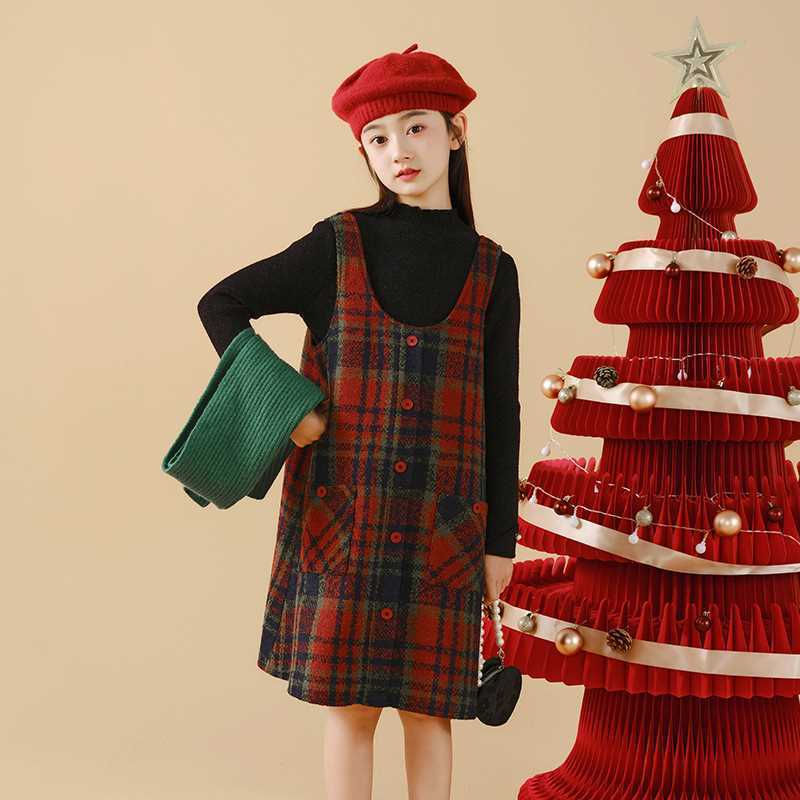 Girls' Woolen Suit Skirt 2023 Autumn and Winter New Year Children's Style Plaid Vest Skirt Christmas Temperament Skirt