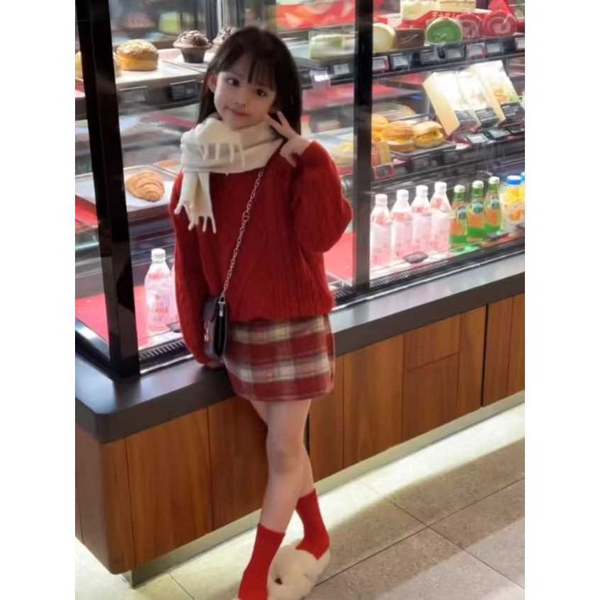 Korean style Xiaoxiangfeng new winter style girls' new year's red festive red pullover sweater top red plaid skirt