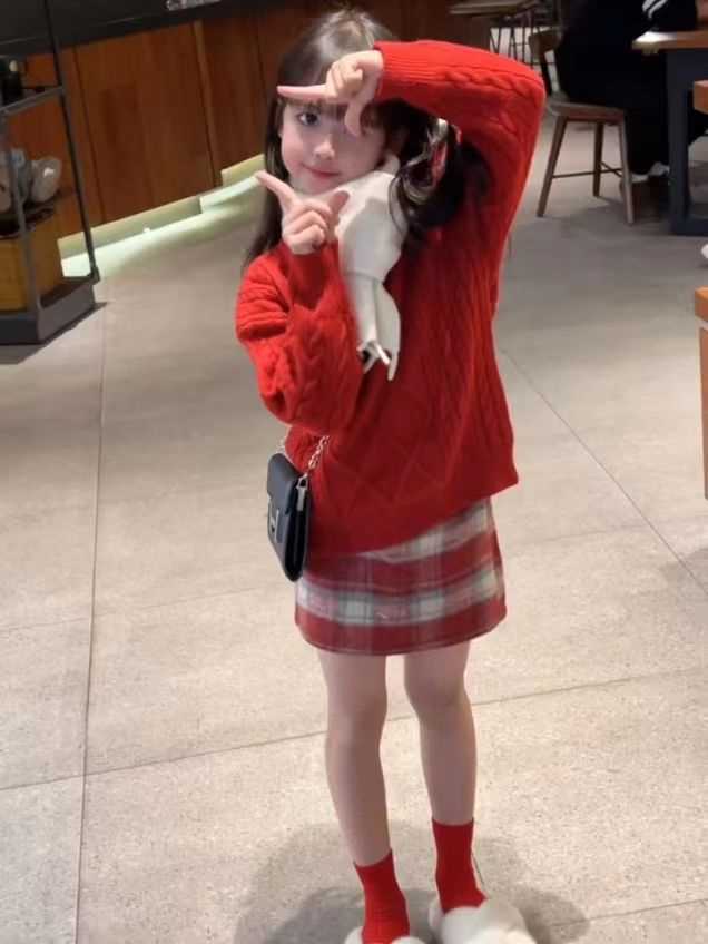 Korean style Xiaoxiangfeng new winter style girls' new year's red festive red pullover sweater top red plaid skirt